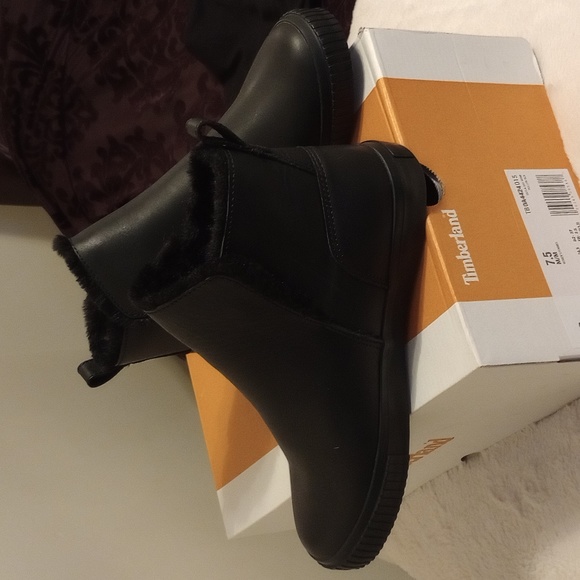 Timberland pull on boot - Picture 2 of 3